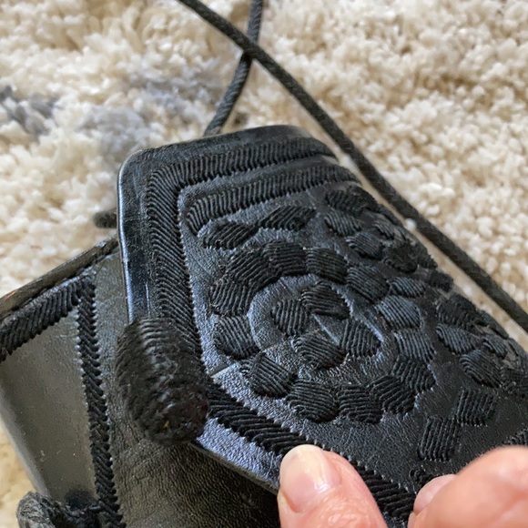 VINTAGE 5” x 5” crossbody bag hand made in Morocco leather, silk embroidered - Picture 6 of 16